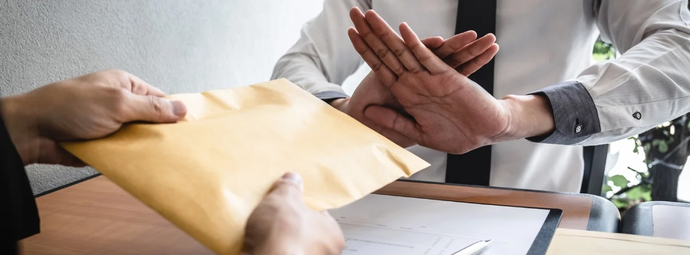 Quito Honesto actualiza su Política Antisoborno para fortalecer la integridad institucional.